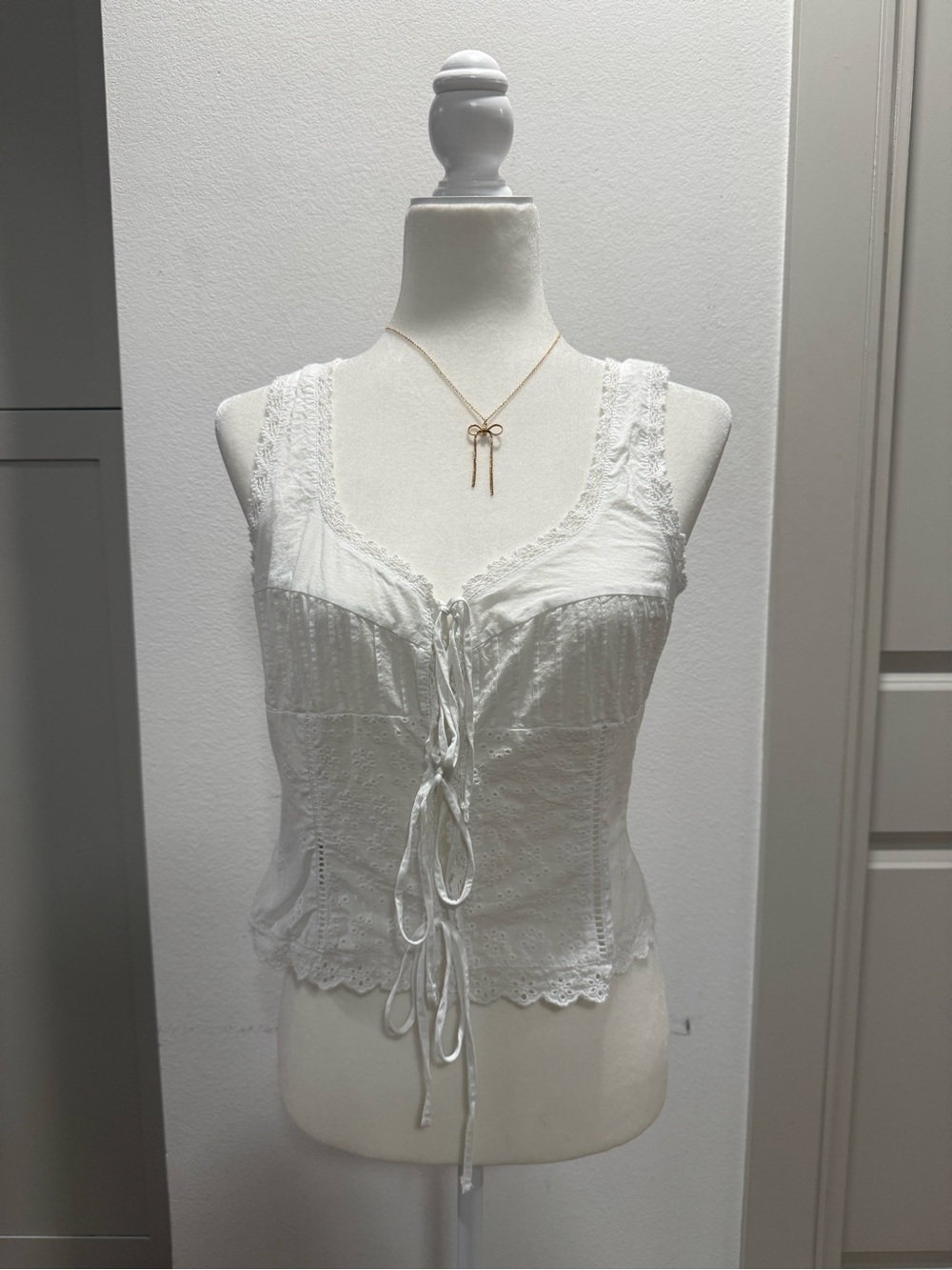 Edikted White Lace-Trim Corset Camisole
